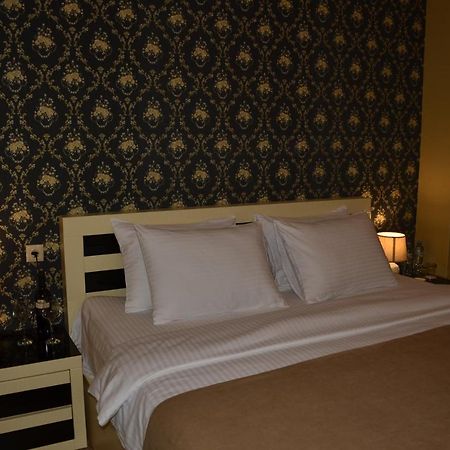 Vere Corner Hotel 第比利斯 外观 照片