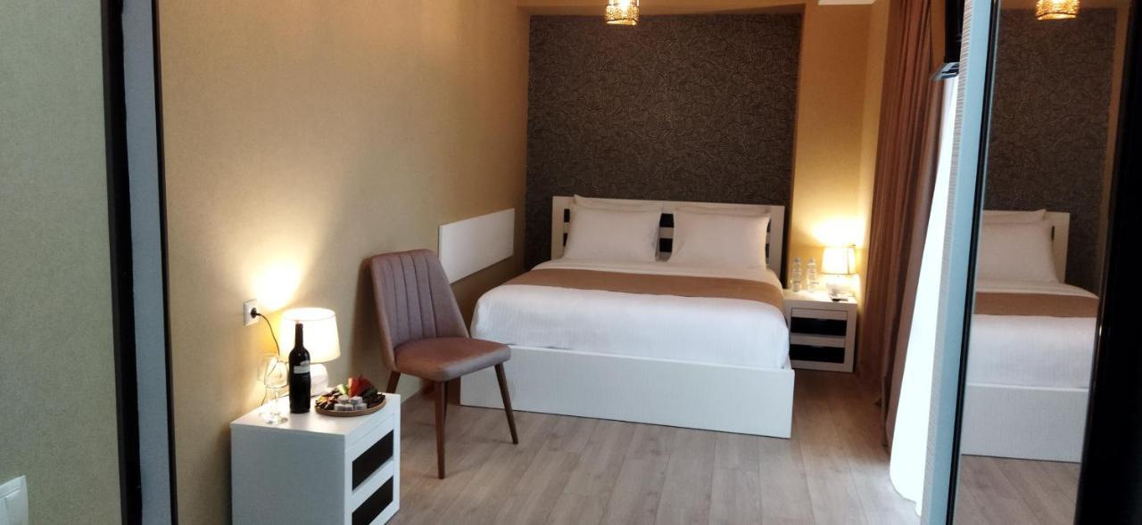 Vere Corner Hotel 第比利斯 外观 照片