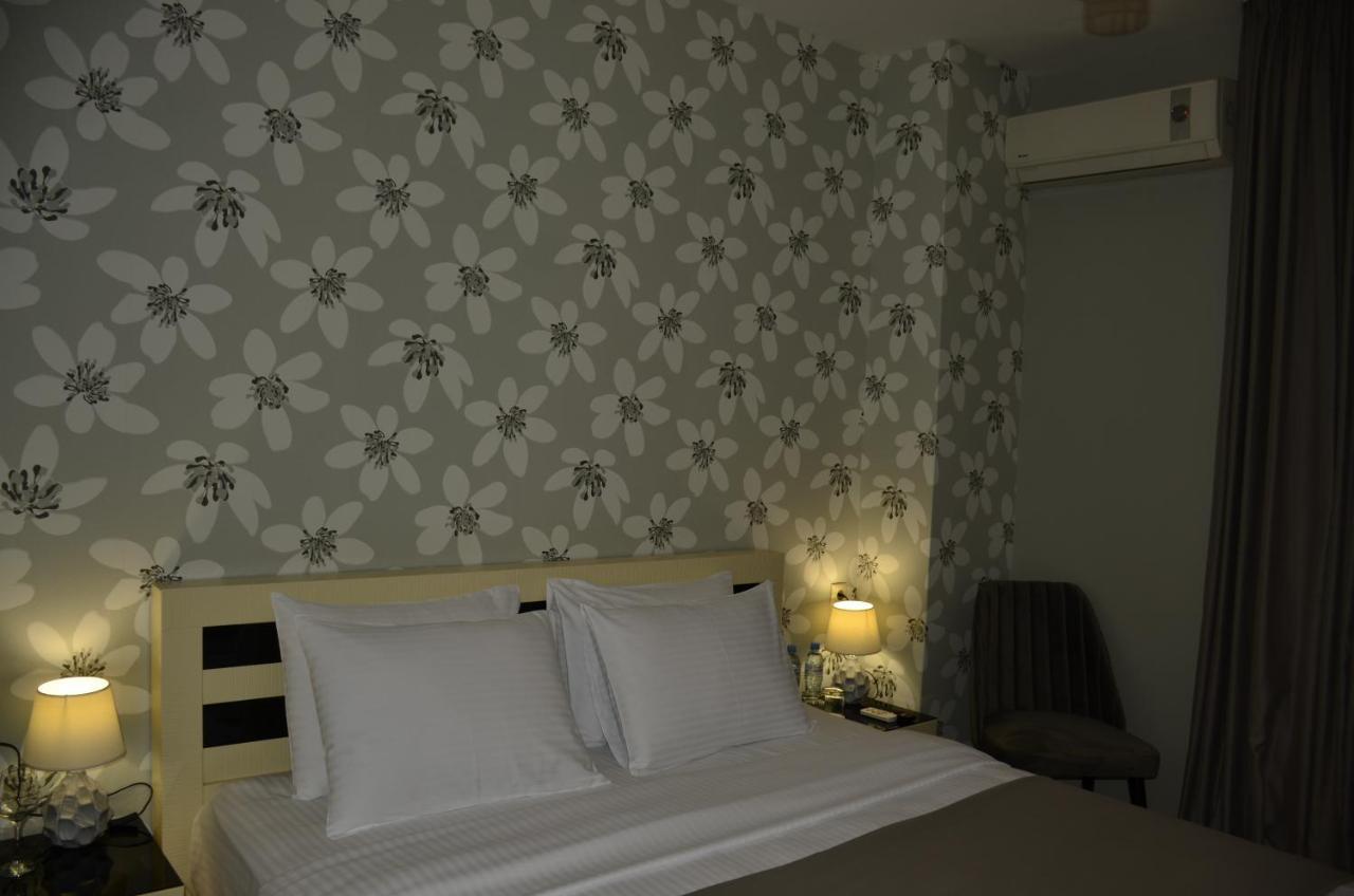 Vere Corner Hotel 第比利斯 外观 照片