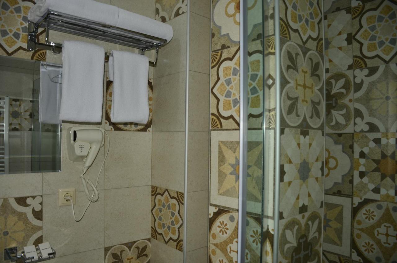 Vere Corner Hotel 第比利斯 外观 照片