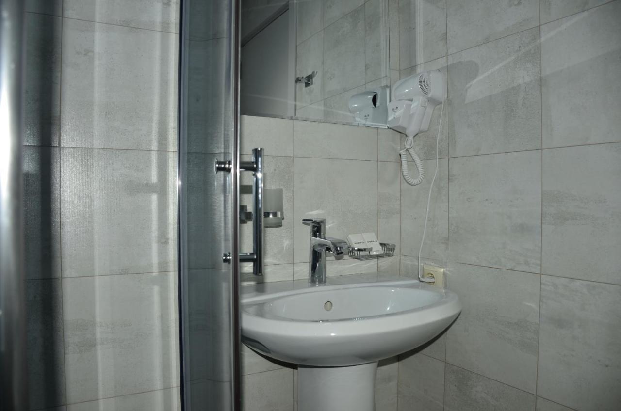 Vere Corner Hotel 第比利斯 外观 照片
