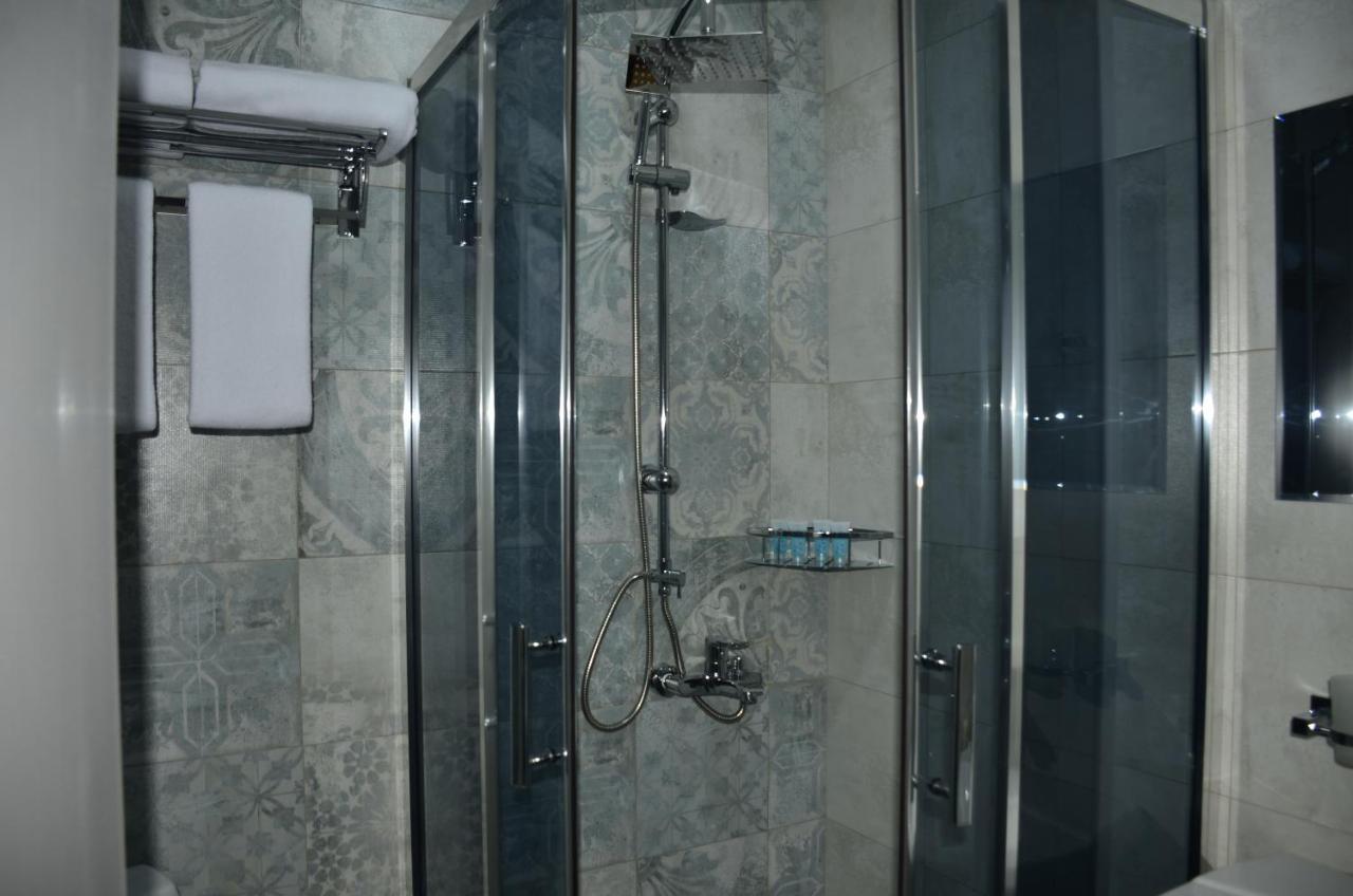 Vere Corner Hotel 第比利斯 外观 照片